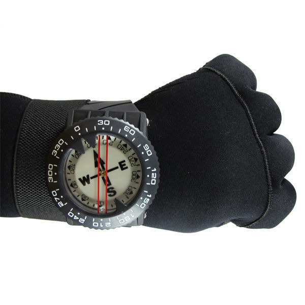 Scuba Diving Deluxe Wrist Compass with Hose Mount